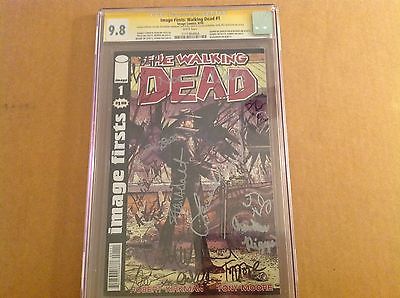 CGC SS 98 Image Firsts Walking Dead 1 signed by 22 Lincoln Reedus Darabont