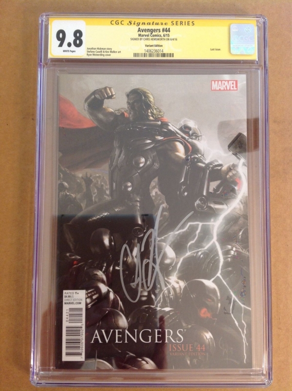 CGC SS 98 Avengers 44 Variant Cover signed Chris Hemsworth Thor Age of Ultron