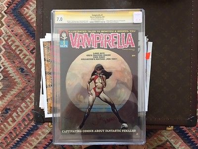 Vampirella 1 Sep 1969 Warren  Signed by Jim Warren CGC 70