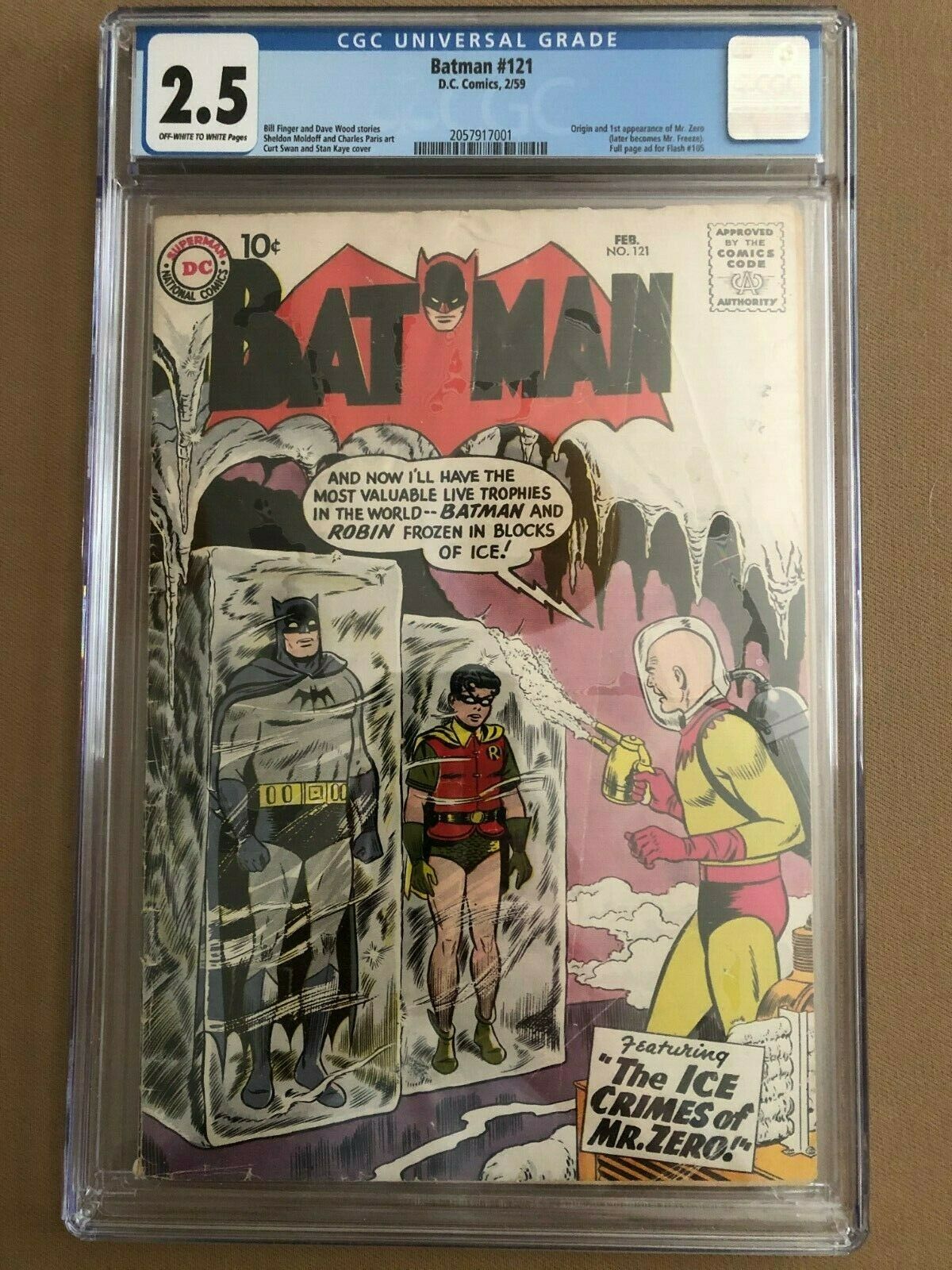 Batman 121 1959 DC Comics 25 CGC WHITE TO OFF WHITE PAGES Mr Freeze