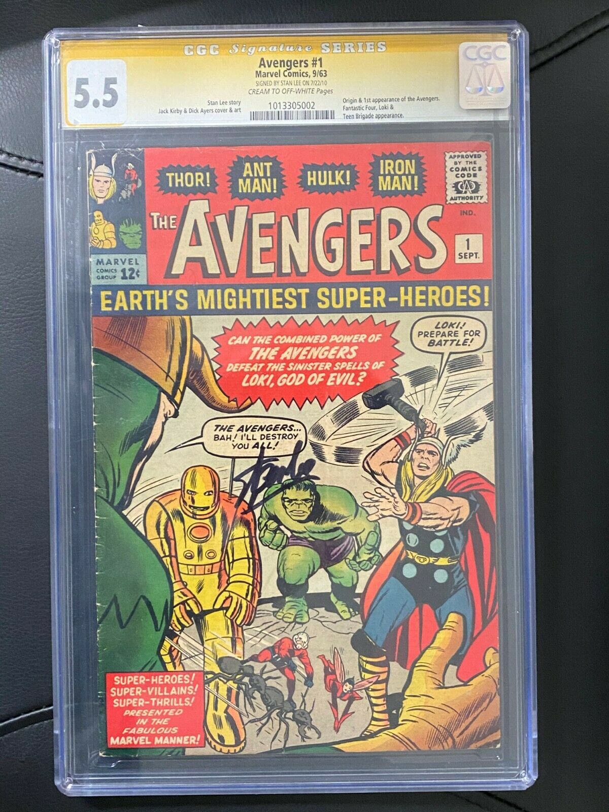 Stan Lee Signed Avengers 1 Marvel Comic 963 AUTO CGC 55 w PSADNA LOA