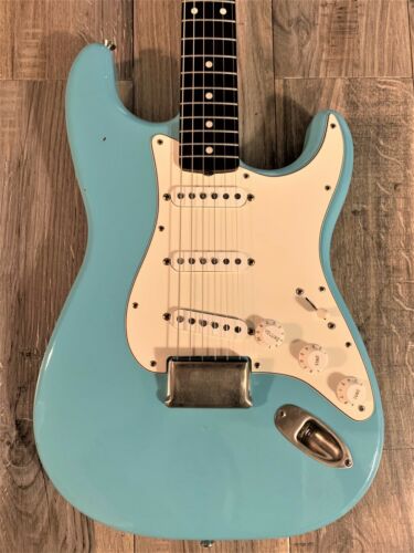 CGC Custom Shop Relic 1965 Fender Strat HARDTAIL Lg Head Aged Daphne Blue OHSC