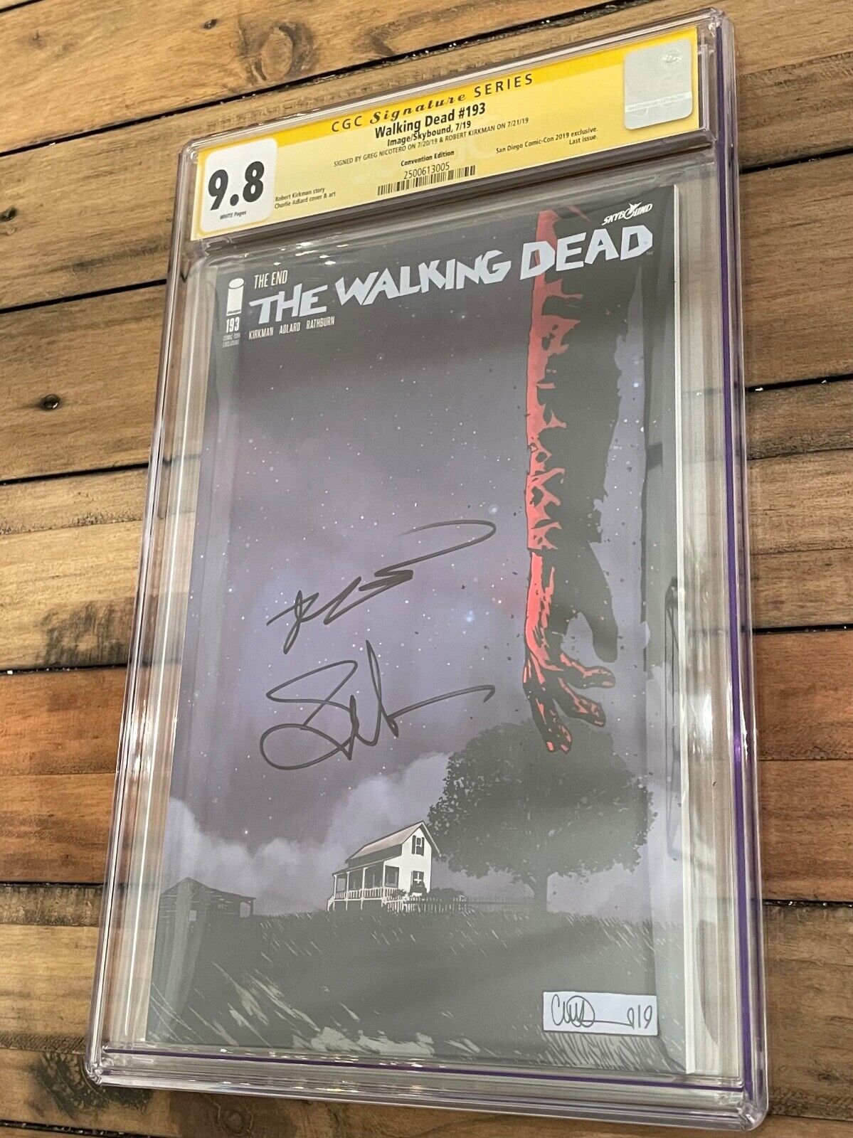 WALKING DEAD 193 SDCC VARIANT CGC SS 98 SIGNED ROBERT KIRKMAN  GREG NICOTERO