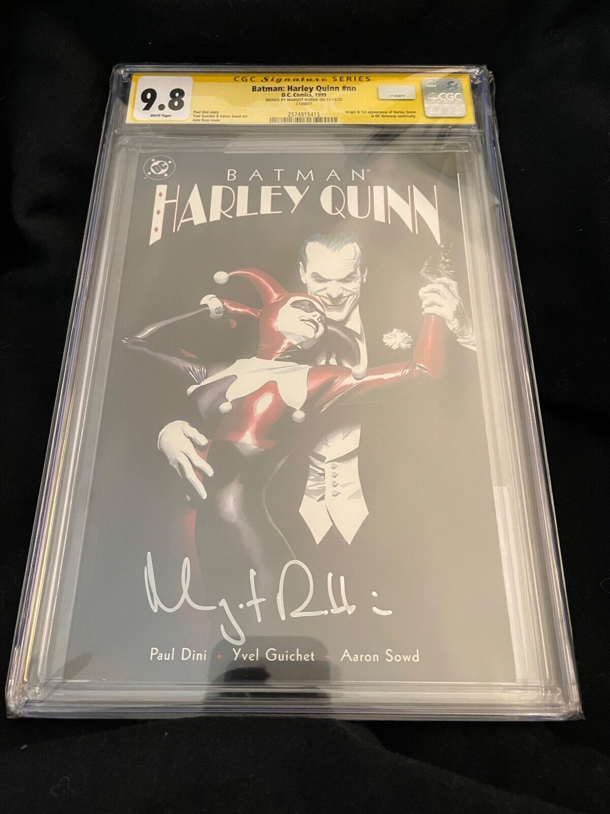 Margot Robbie Signed 1999 Batman Harley Quinn nn CGC SS 98  Origin  RARE