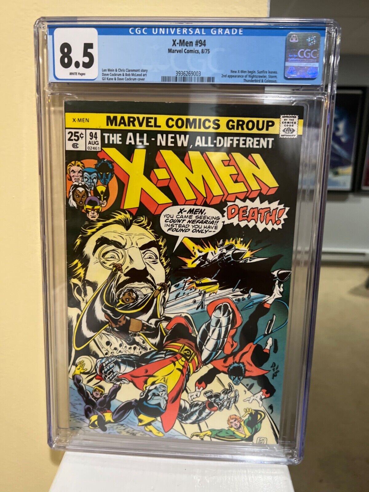 XMen 94 1975  1st New XMen in Title  CGC 85  White Pages