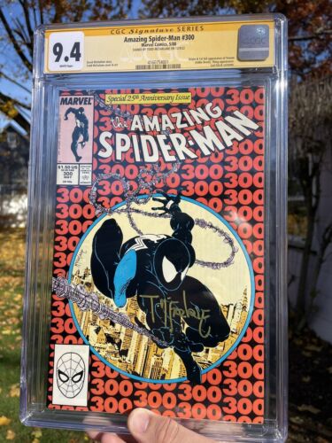 AMAZING SPIDERMAN 300 CGC 94 SS SIGNED TODD MCFARLANE 1ST VENOM WHITE PAGES